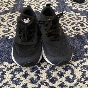 Navy blue sneakers great condition